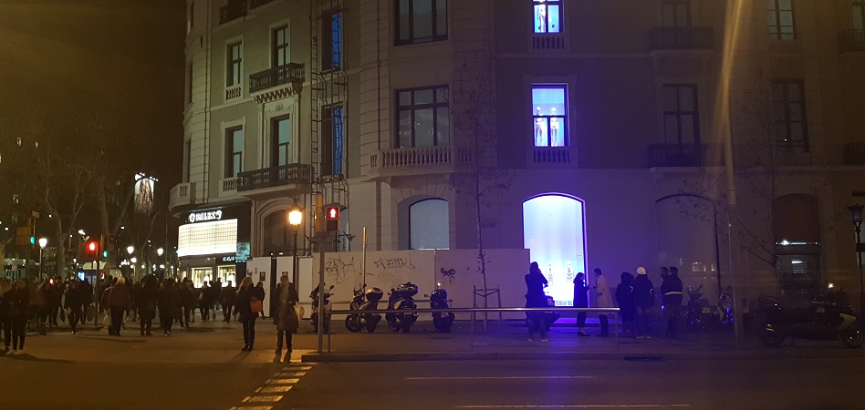 ¡Konnichiwa Barcelona! Uniqlo enciende los focos ¡Konnichiwa Barcelona! Uniqlo enciende los focos